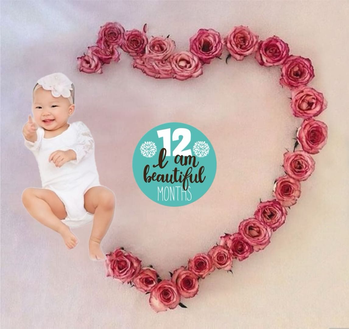 Twelve month baby milestone